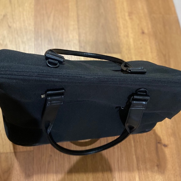 The Convertible Weekender - Picture 4 of 4